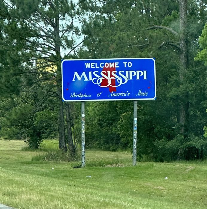 The Mississippi welcome sign marks our arrival on the Gulf Coast leg of the trip.